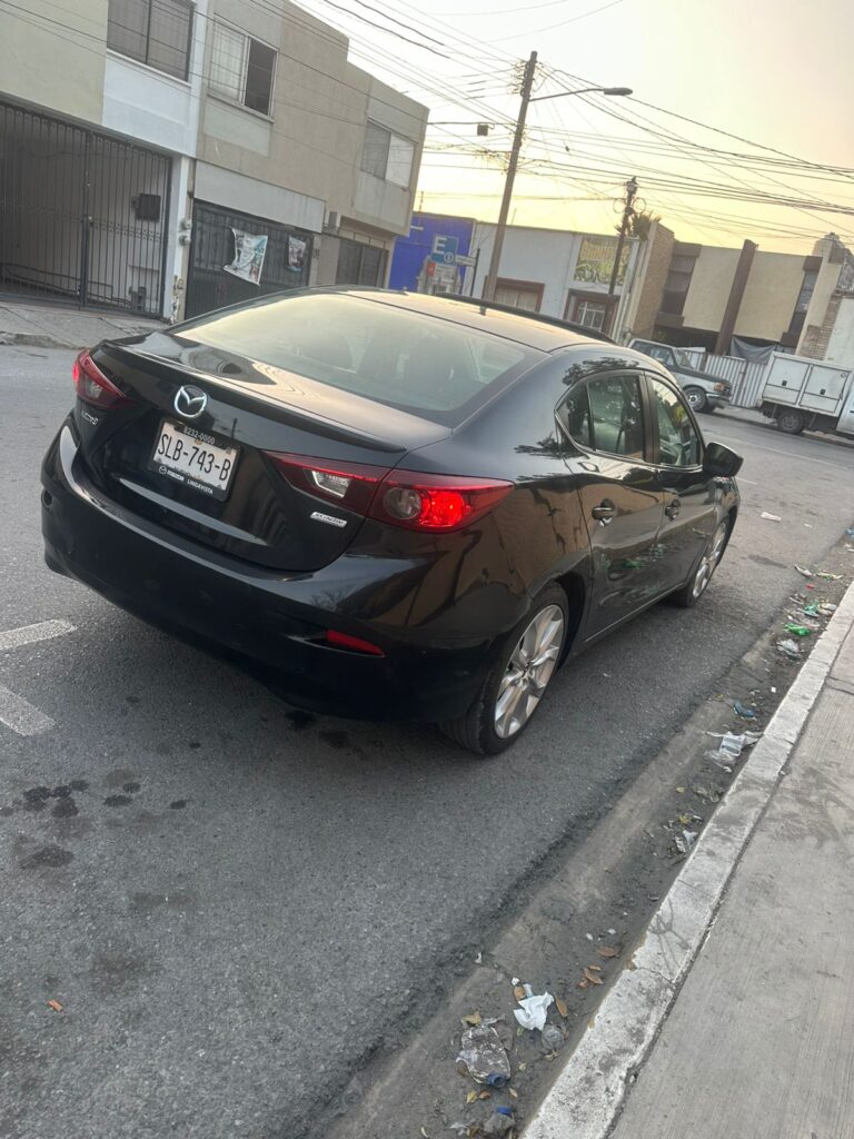 MAZDA 3 2016
